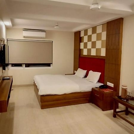 Hotel Avtar @New Delhi Railway Station Экстерьер фото